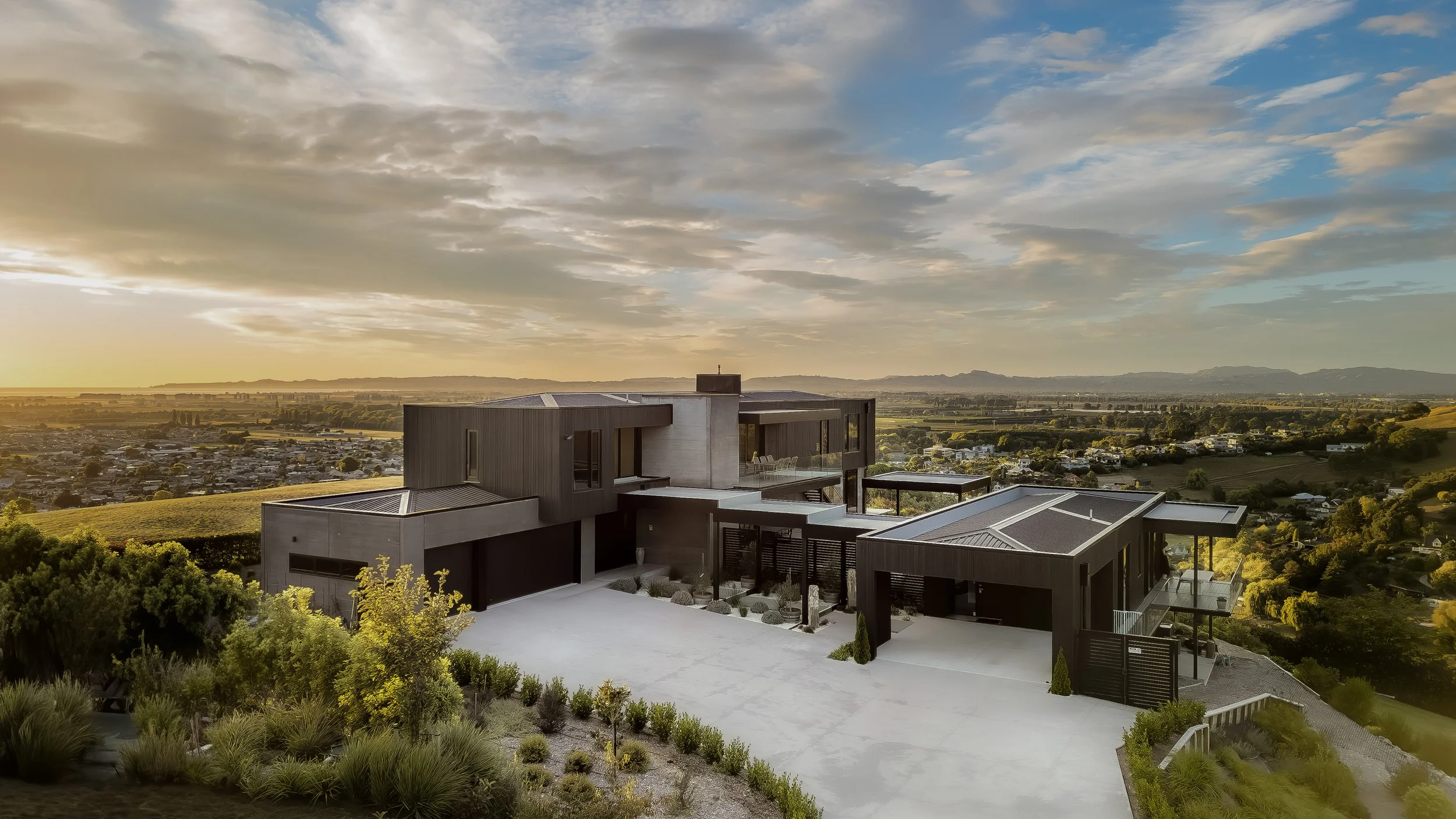 Hawke's bay house | hilltop house — Hulena Architects | Award